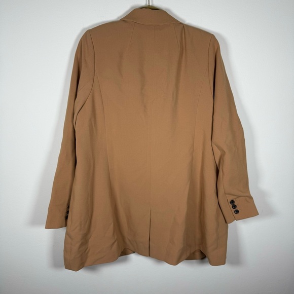 Eloquii The 365 Semi Stretch Two Button Blazer Tan Size 16 - Picture 10 of 13